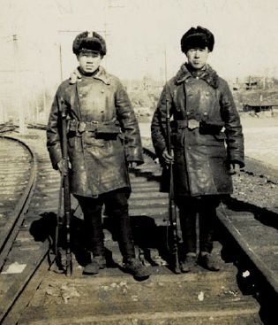 China Soldiers